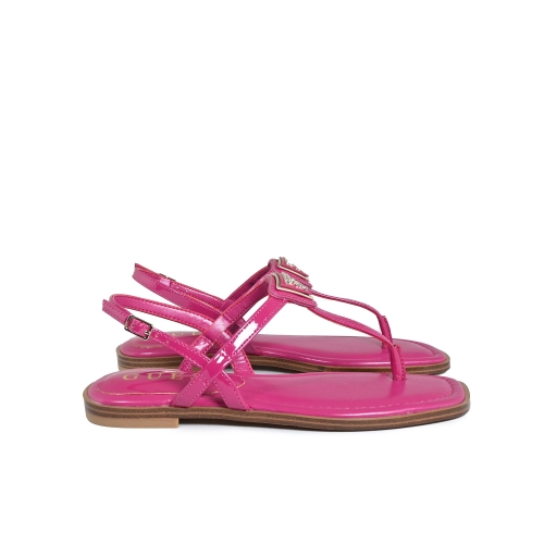 GUESS SANDALO INFRADITO VERNICE MAGENTA FLJRA4PAF21